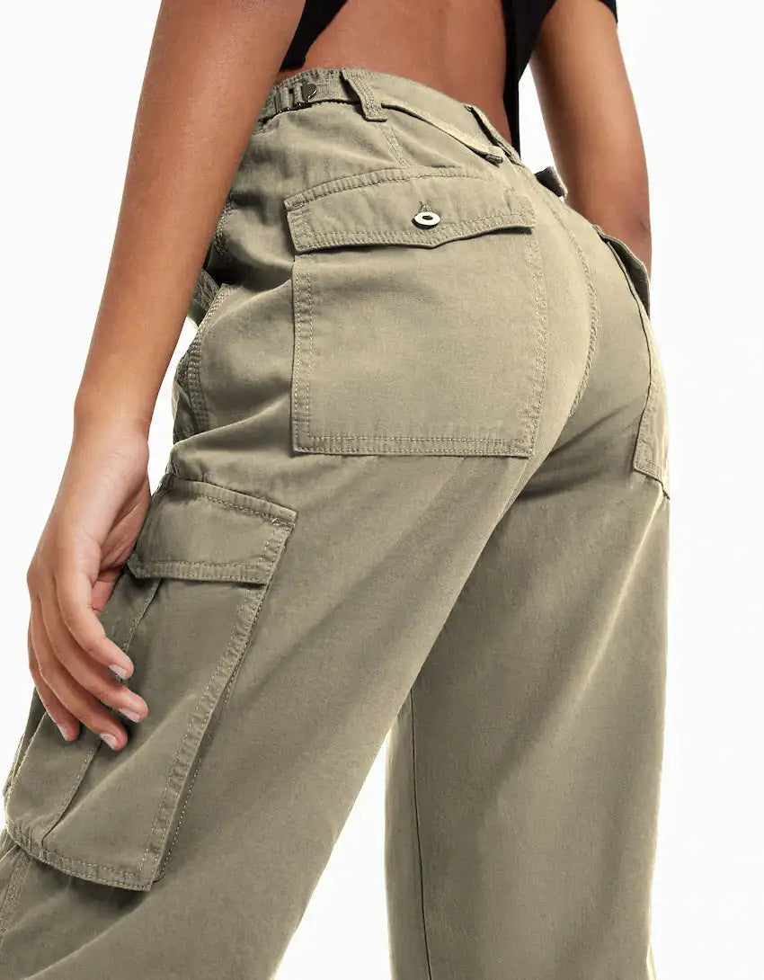 Urban Classics Ladies High Waist Wide Leg Twill Cargo Pants - TIMESQURE