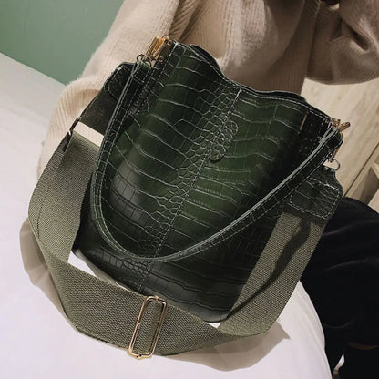 Blake Shoulder Bag -Olive Croc - TIMESQURE