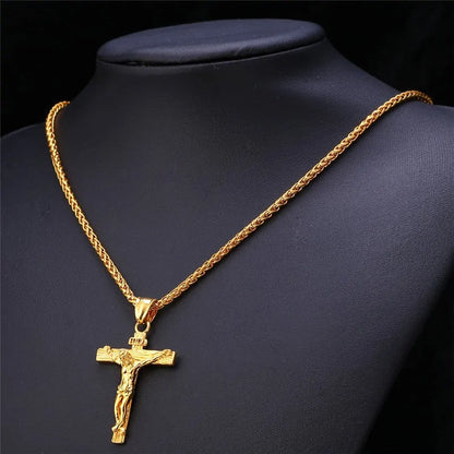 Gold Cross Chain Necklace: Luxury Fashion Accessory - TIMESQURE