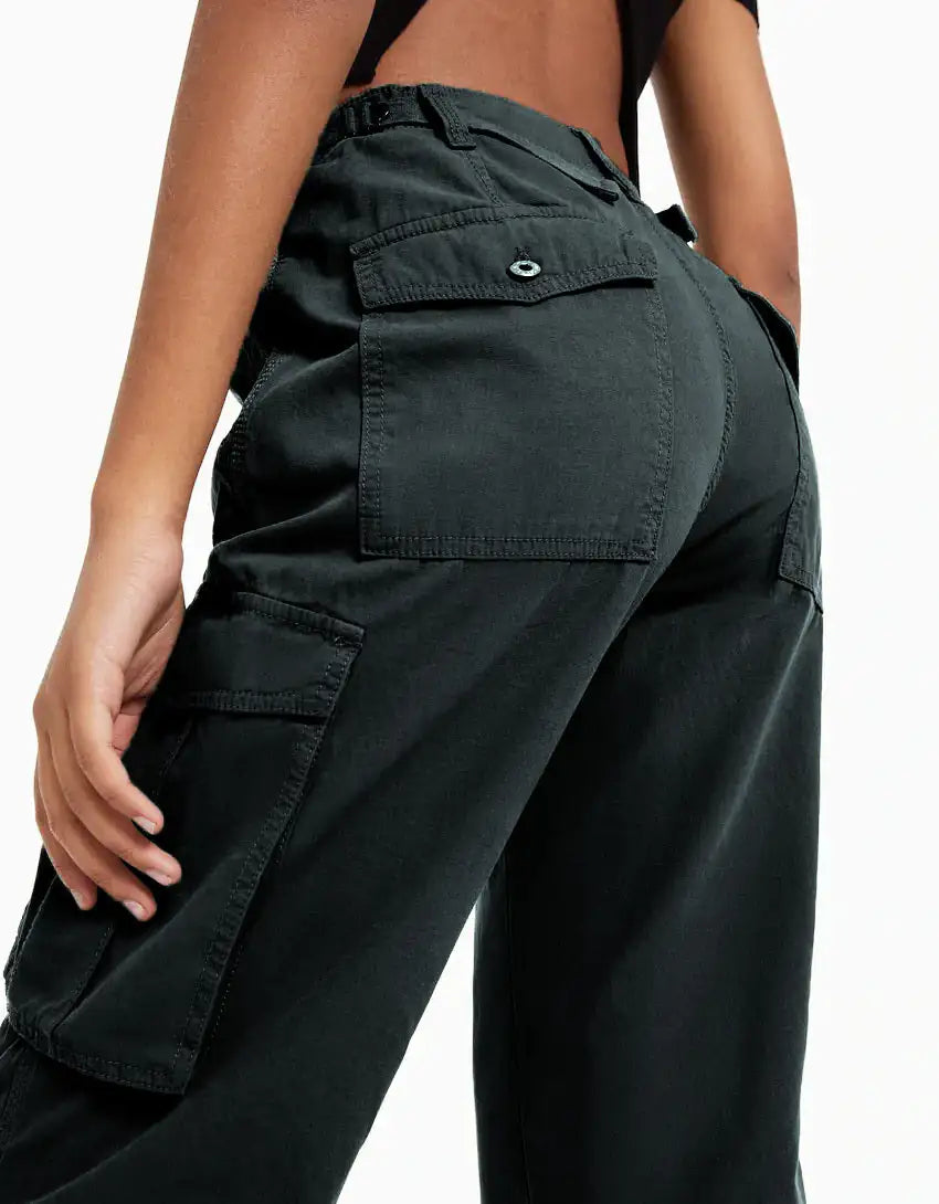 Urban Classics Ladies High Waist Wide Leg Twill Cargo Pants - TIMESQURE