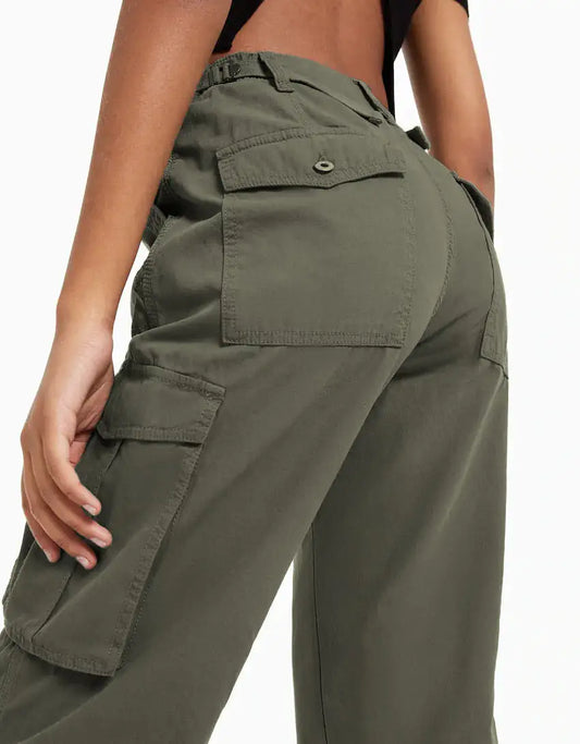 Urban Classics Ladies High Waist Wide Leg Twill Cargo Pants - TIMESQURE