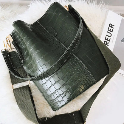 Blake Shoulder Bag -Olive Croc - TIMESQURE